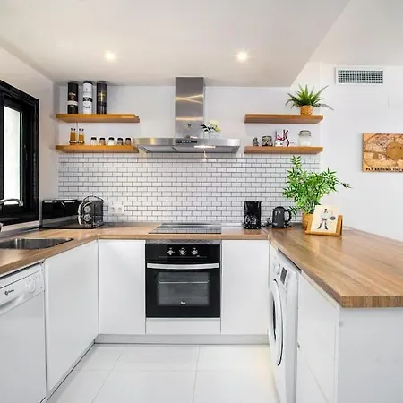 Beautiful 2 Bedrooms In Puerto Banus