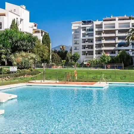 Apartment Beautiful 2 Bedrooms In Puerto Banus *