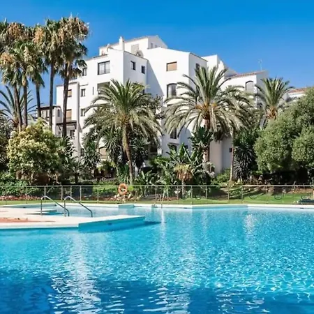 Beautiful 2 Bedrooms In Puerto Banus Apartment Marbella